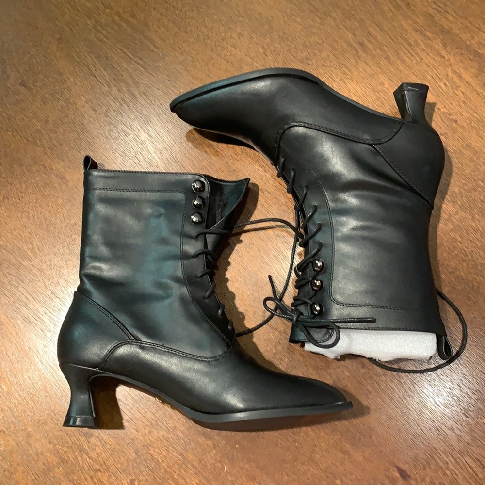 Victorian style Boots